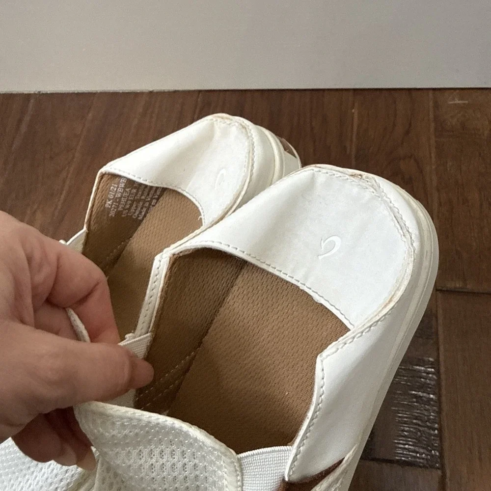 Olukai Slip On Sneakers Pehuea Women's 9‎ White Minimalist Coastal Travel Beach